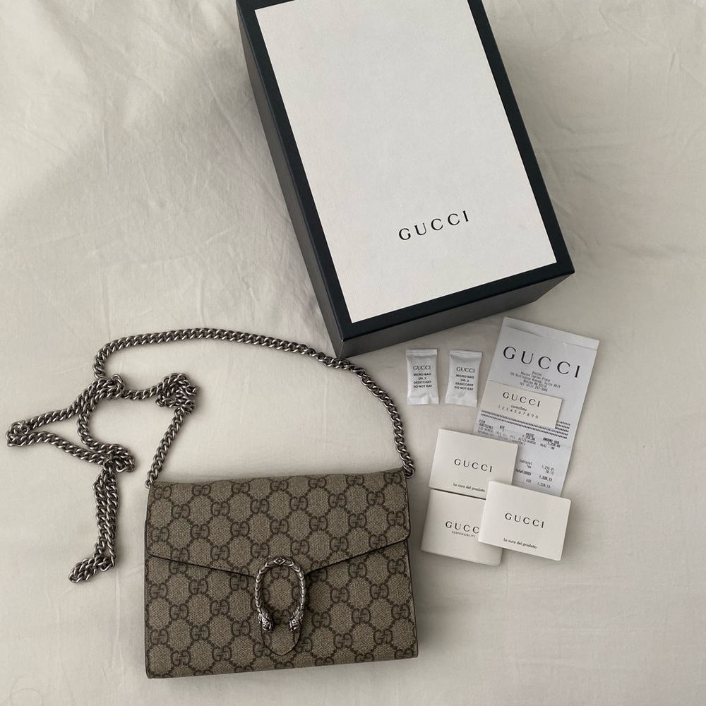Gucci Dionysus GG Supreme Chain Wallet on Chain